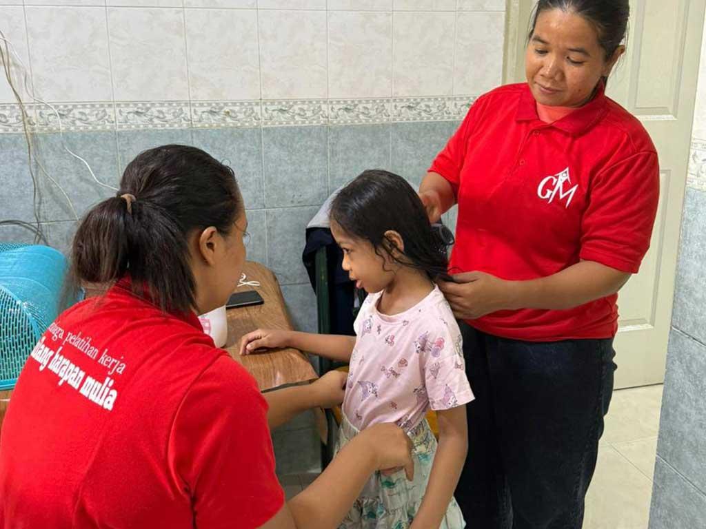 Infant and childcare helpers in Singapore: what to brief early